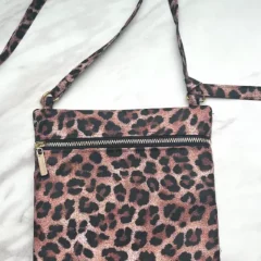 Les Pochettes à bandoulière